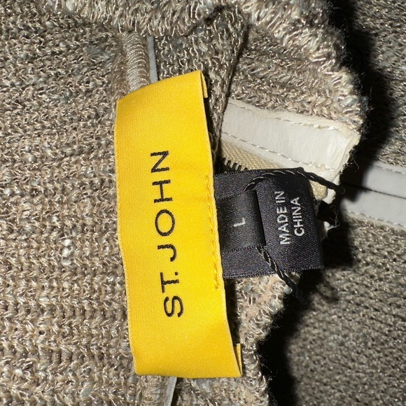St John Women’s Jacket Size Large Amazing Condition - Picture 3 of 3
